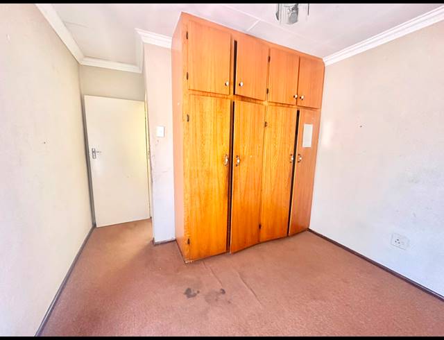 2 BEDROOM TOWNHOUSE FOR SALE IN PENINA PARK